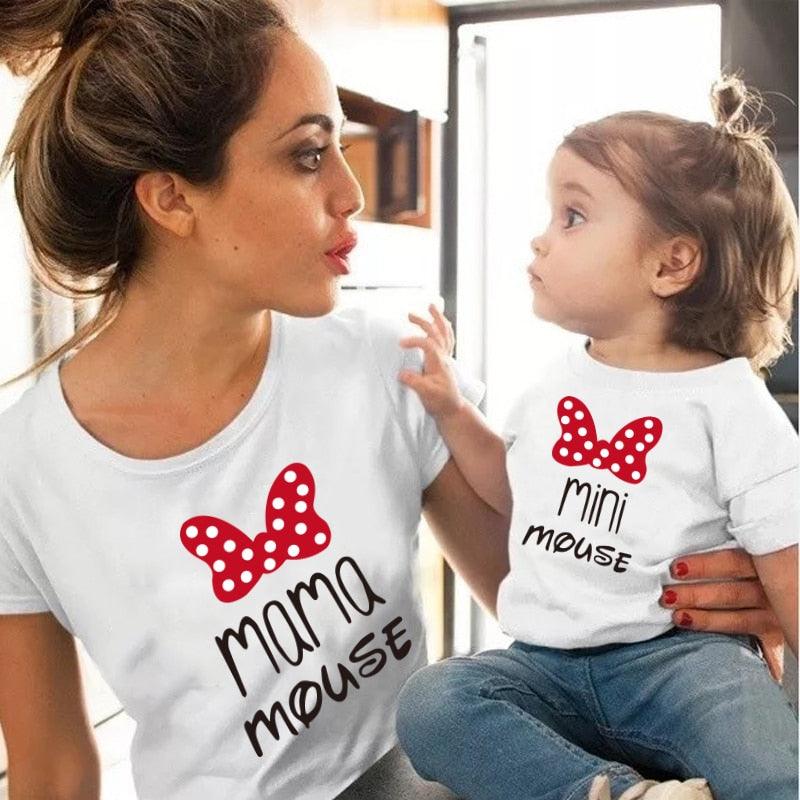 Conjunto de Camisetas de Família Estilo "Mamãe e Eu"