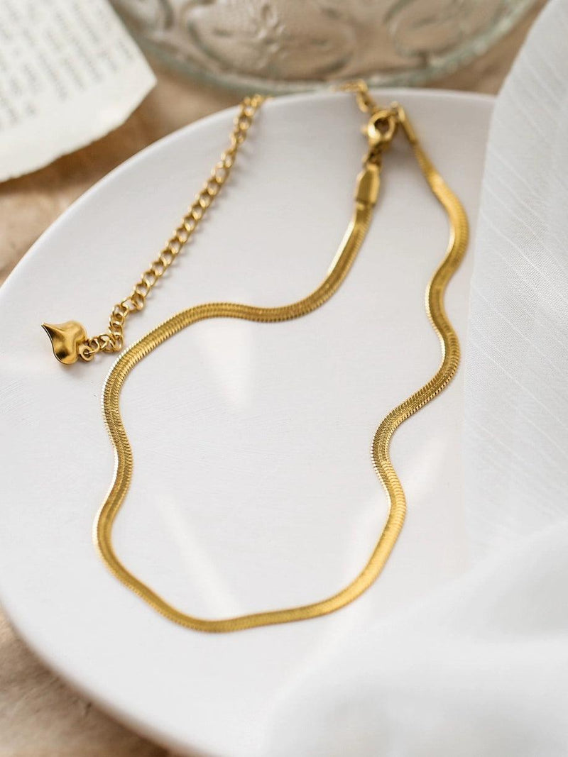 Light Luxury Minority Gold Design High-End Women Necklace